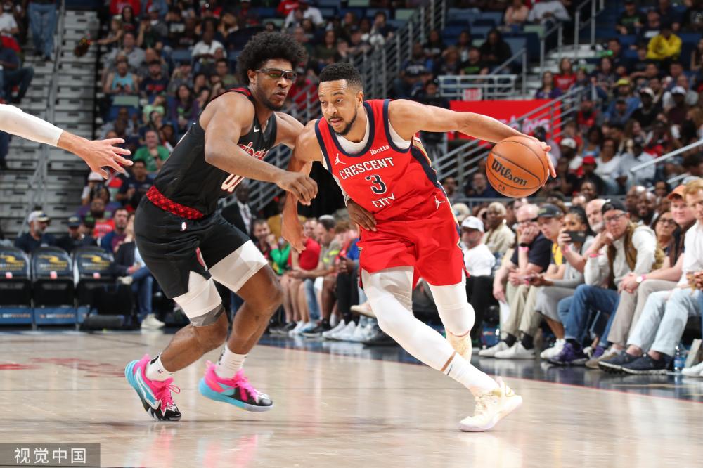 与此同时 与此同时