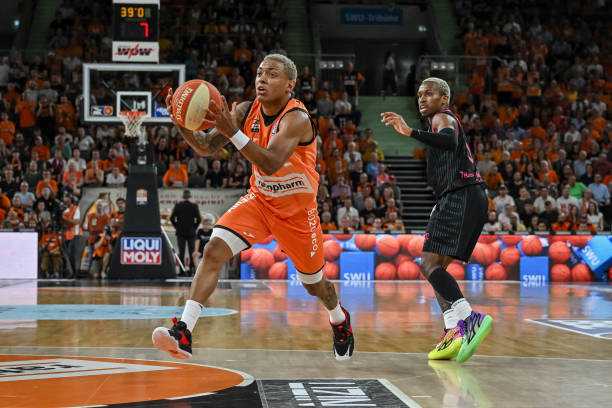 稳定发挥为 稳定发挥为