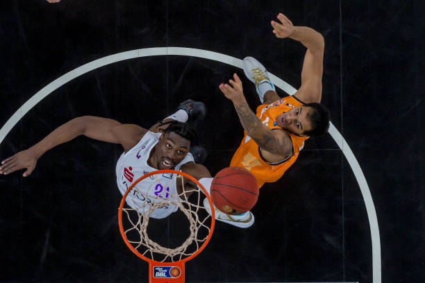 常成为英雄 常成为英雄